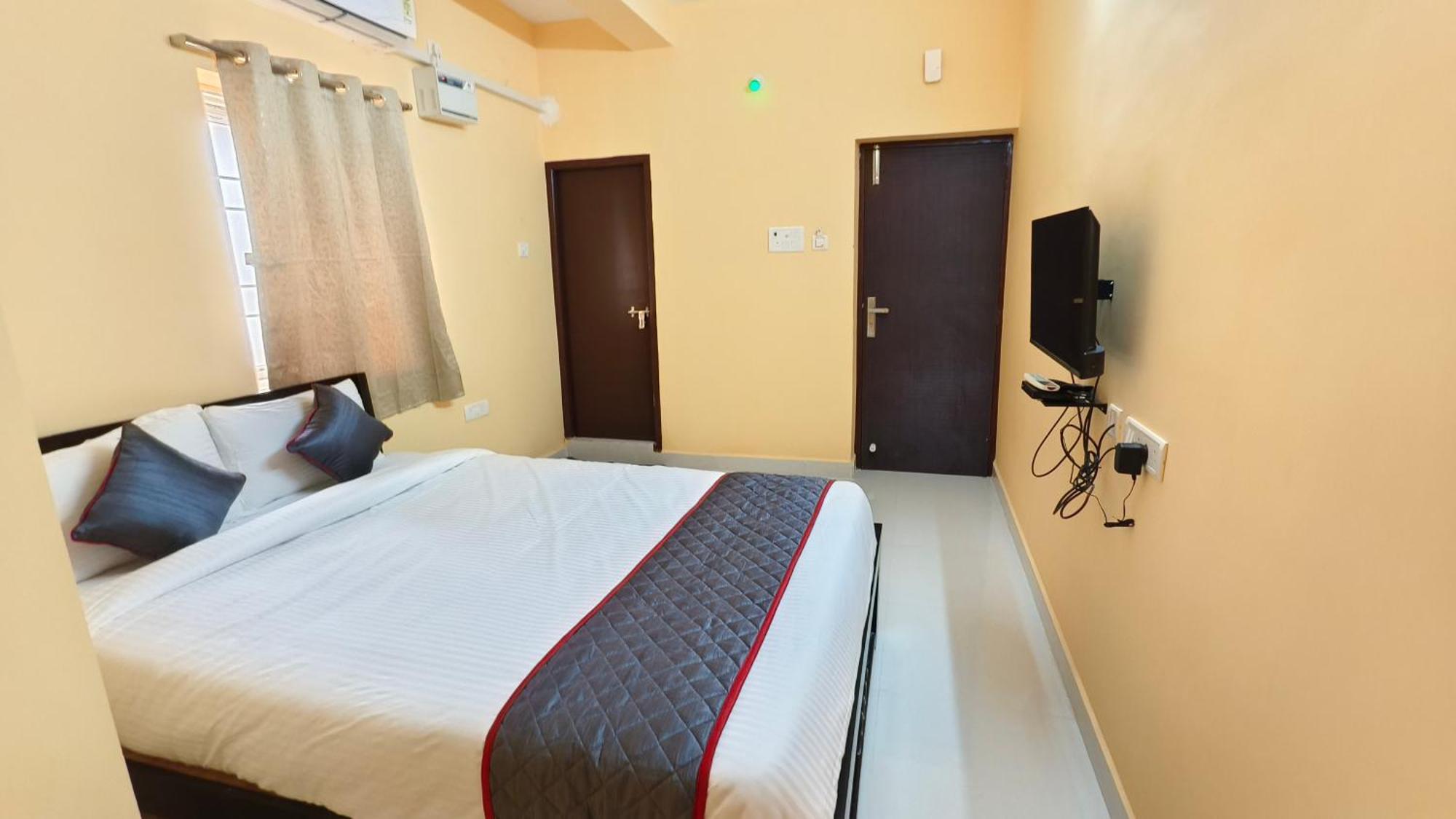 Its South East Residency Hotel Chennai Exterior photo
